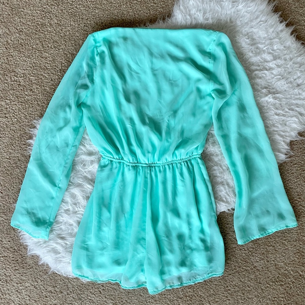 Charlotte Russe Tiffany Blue Aqua Colored Romper - Picture 2 of 4
